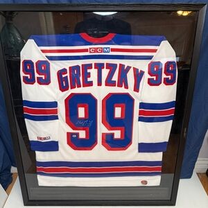 New York Rangers Signed Wayne Gretzky Framed Hockey Jersey